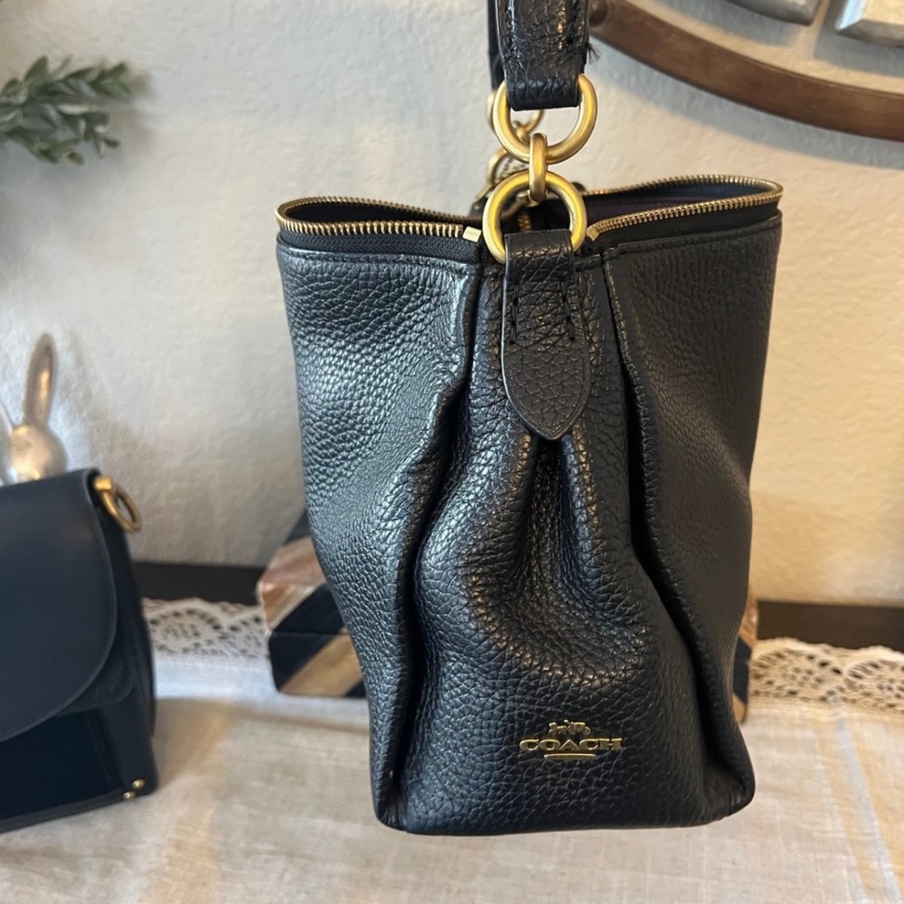 Coach Shay crossbody - Picture 3 of 8
